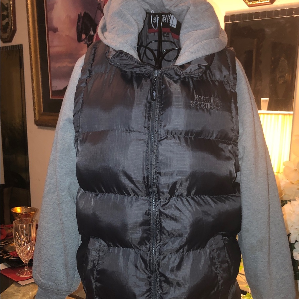 North Face Sportif Black Puffer Jacket with Gray Hoodie and sleeves